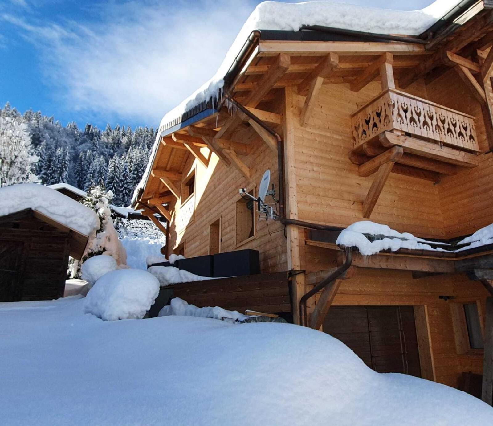 Chalet Delphinette - Spa Privatif Morzine Bagian luar foto